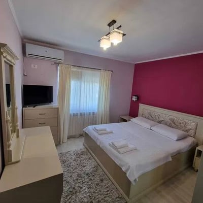 Rental of a comfortable 3-room apartment, 55 m², Faleza Nord, Constanța, Romania